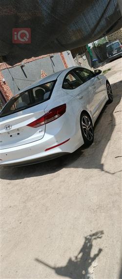 هیوندای ئەلەنترا